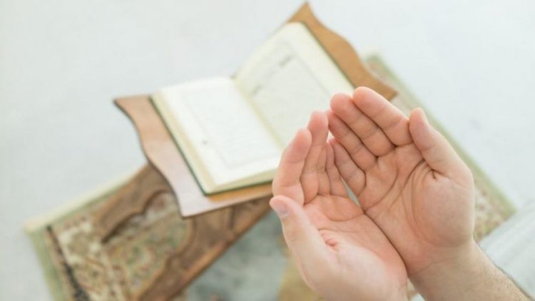 Teşrik tekbirleri ne vakit getirilir?, Teşrik tekbirleri kime vaciptir?