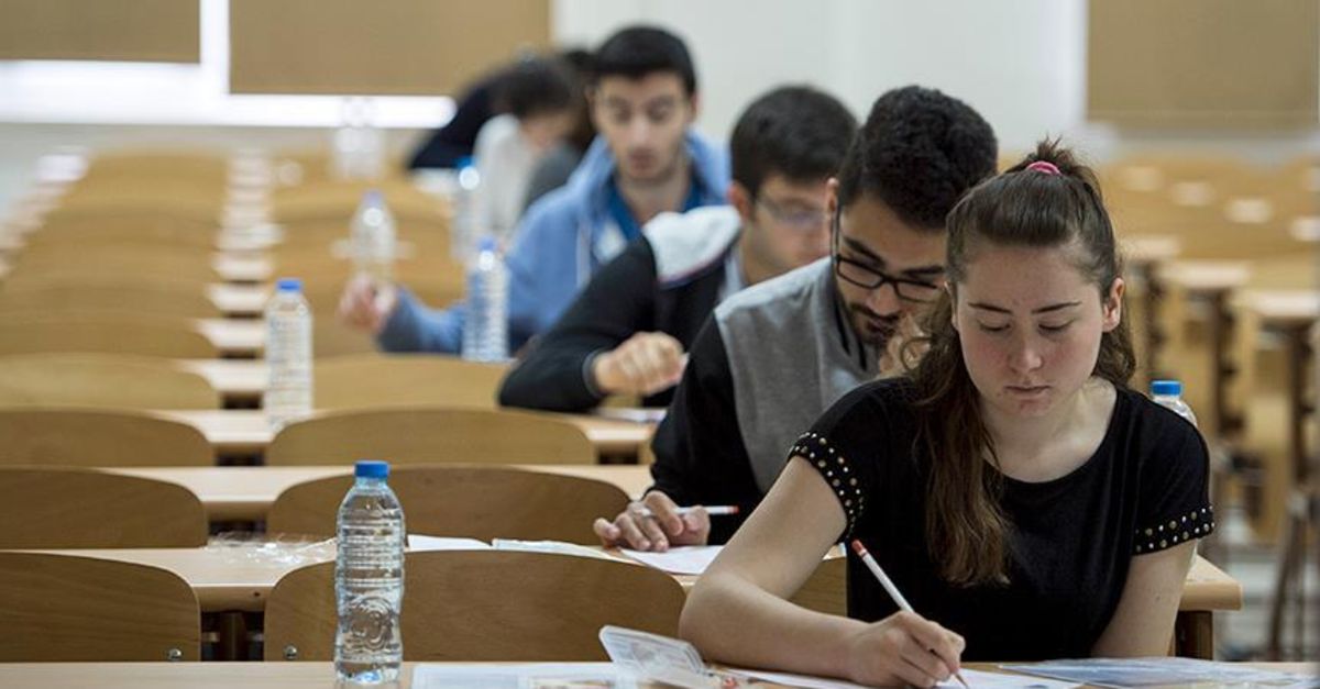 2020 YKS birincileri Ankara, Antalya, Aydın, Çorum, Nevşehir, İzmir, Osmaniye, İstanbul, İzmir ve Malatya'dan çıktı.