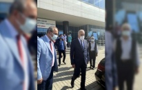 Kovid-19 tedavisi tamamlanan CHP Şanlıurfa Milletvekili Aydınlık hastaneden taburcu edildi