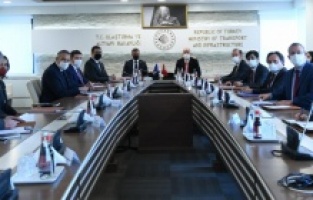 Bakan Karaismailoğlu Bosna Hersek Federasyonu Başbakanı Novaliç ile bir araya geldi