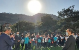 NATO PA Türk heyeti TMV Gürcistan Uluslararası Maarif Okullarını ziyaret etti