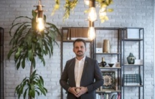 TÜGVA'nın 'Dijital Tahlil Projesi'nde gençler kitap okuyup yazarlarla söyleşi yapacak