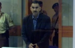 Abdullah Öcalan'dan Tarihi Çağrı: PKK Silah Bırakmalı, Kendini Feshetmeli!