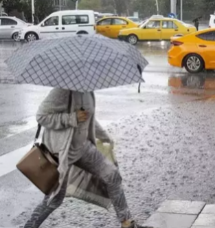 Ankara Valiliği’nden Kritik Fırtına Uyarısı: Çatı Uçması ve Ağaç Devrilmesine Dikkat!