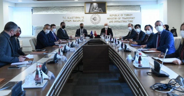 Bakan Karaismailoğlu Bosna Hersek Federasyonu Başbakanı Novaliç ile bir araya geldi