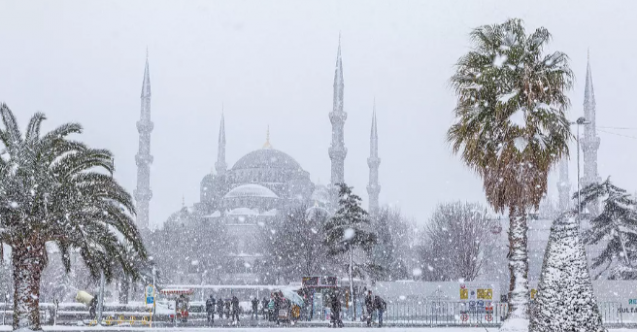 İstanbul İçin AKOM’dan Kritik Uyarı: Sıcaklıklar Çakılacak, Kar Geri Dönüyor!