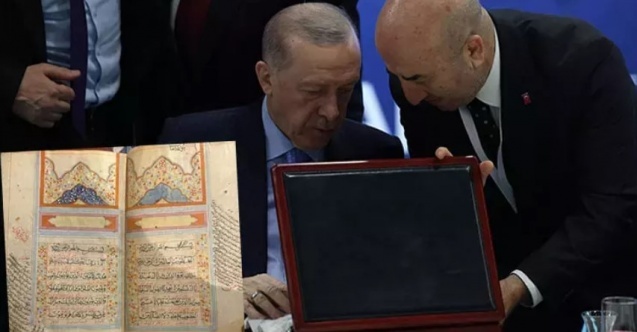 Cumhurbaşkanı Erdoğan’a 208 Yıllık El Yazması Kuran-ı Kerim Hediye Edildi